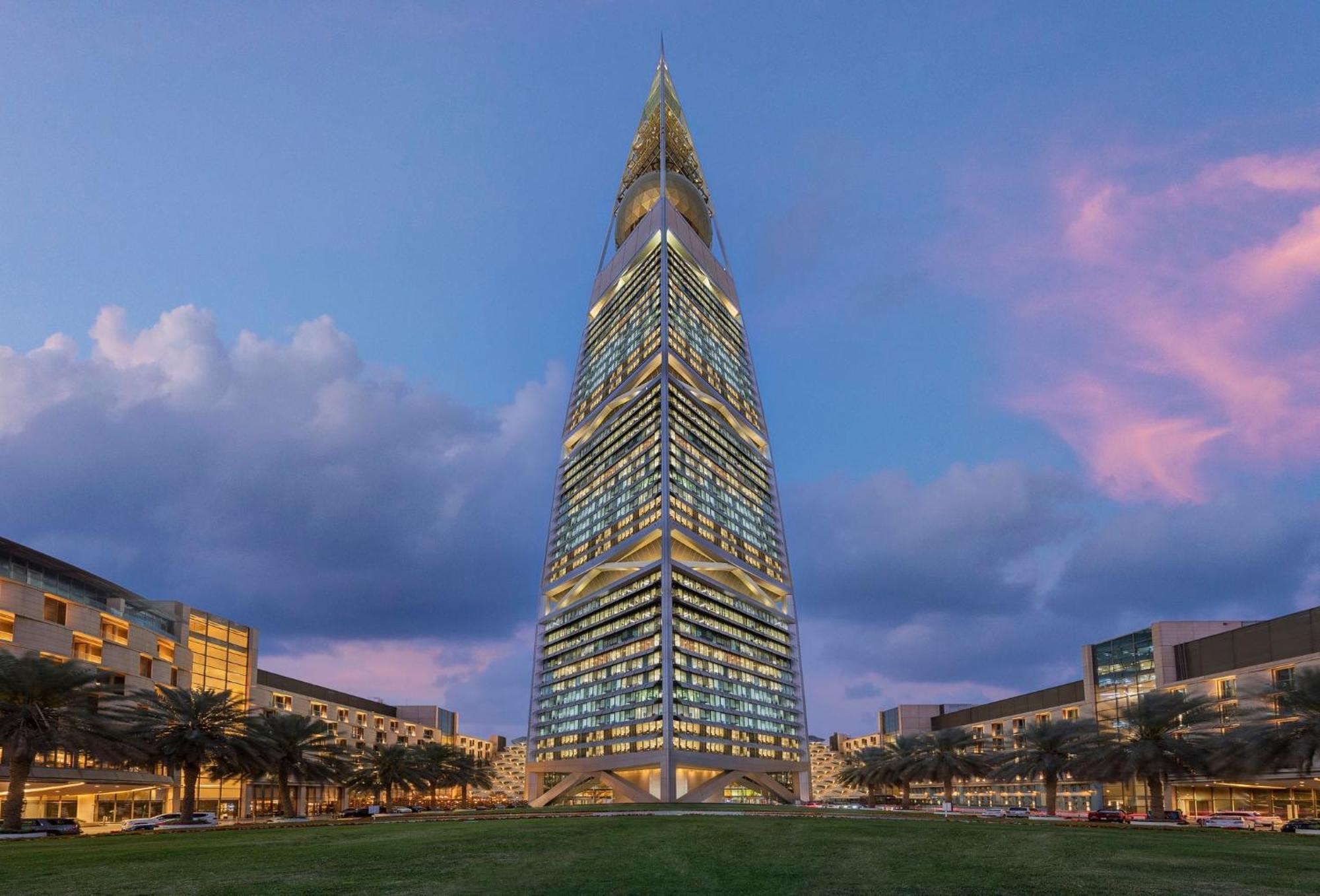 알 파이살리아 호텔 리야드 외부 사진 The Ritz-Carlton, DIFC