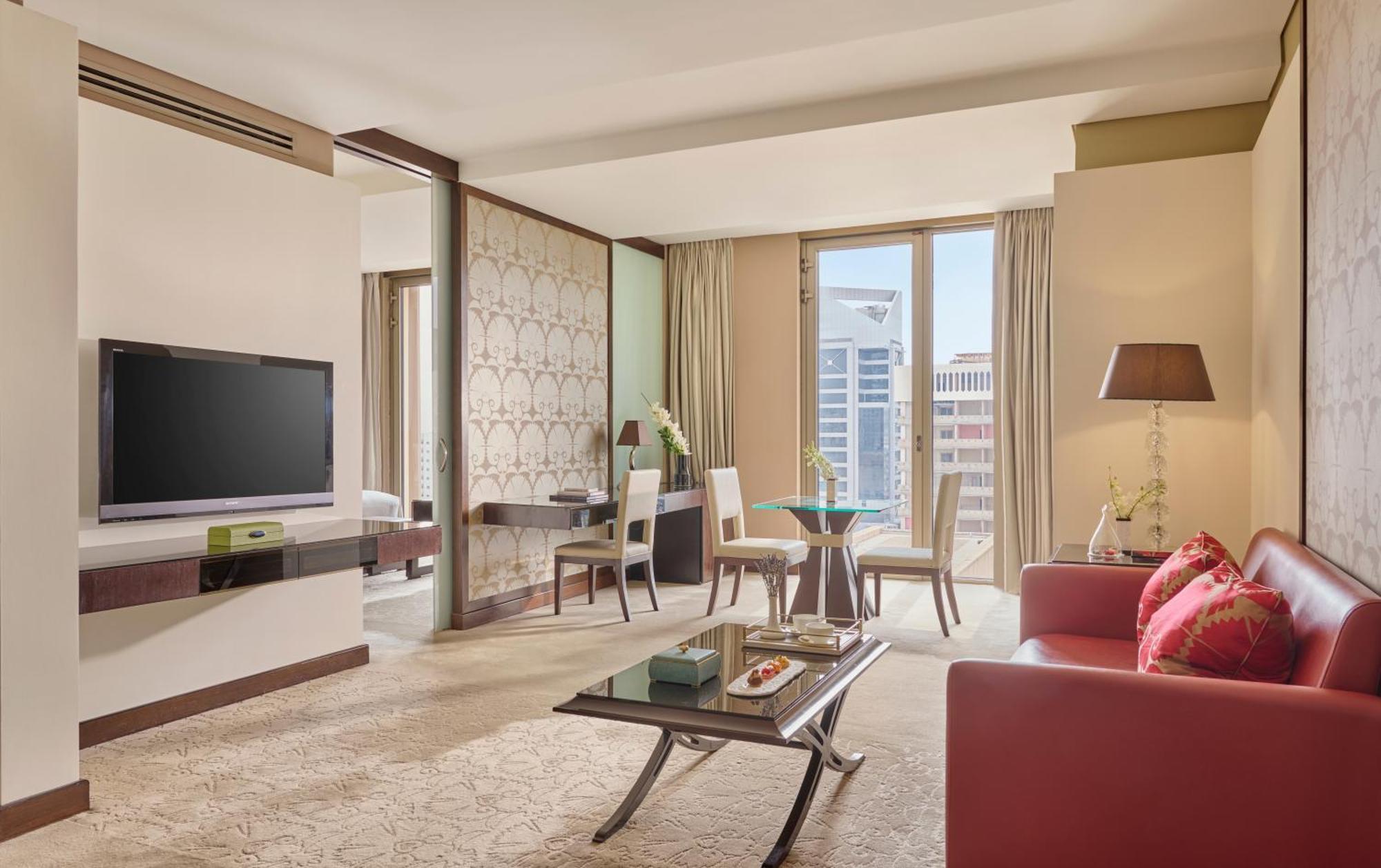 알 파이살리아 호텔 리야드 외부 사진 A suite at the hotel
